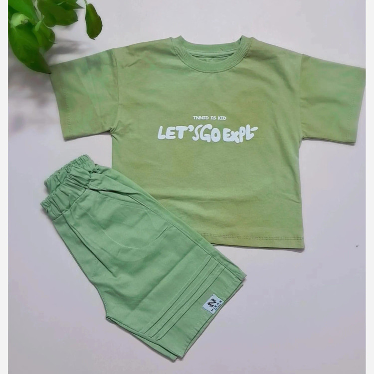 ست تیشرت پنبه یک رو و شلوارک اسپرت بچگانه