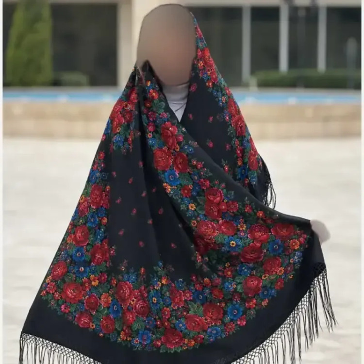 روسری ترکمنی ایرانی مدل تاتار کد 1607 طرح سنتی نخ پلی استر 130x130 مناسب 4 فصل